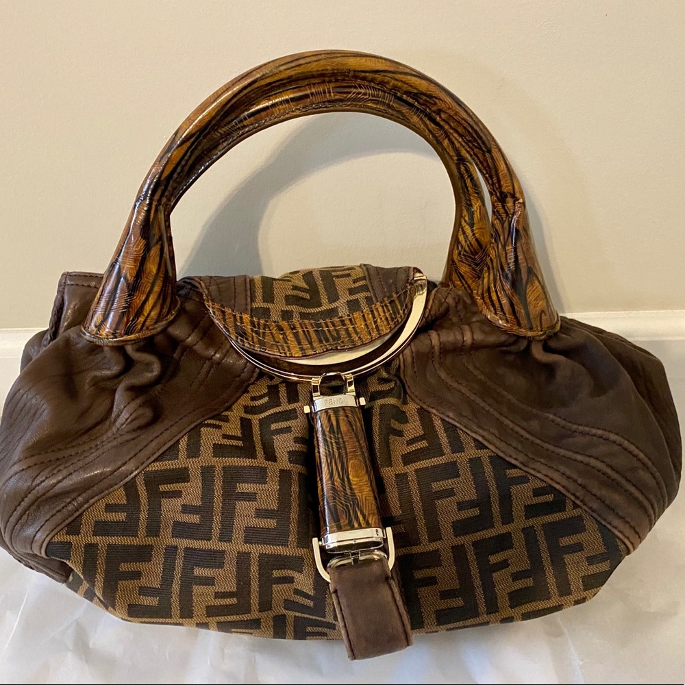 🔥flash sale🔥 FENDI zucca leather SPY bag